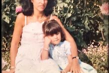 Sónia Tavares com a mãe (foto antiga)