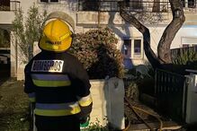 Incêndio em habitação unifamiliar em Carnaxide