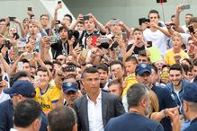 Em 2018, Cristiano Ronaldo trocou o Real Madrid pela Juventus. A receção em Itália foi apoteótica