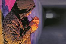 Trafica droga para pagar curso de Direito à filha