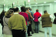 Serviços públicos devem atender sem marcação e presencialmente