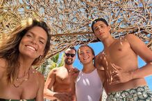 Diana Chaves e César Peixoto com os filhos