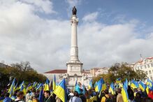 As imagens da manifestação de apoio à Ucrânia em Lisboa