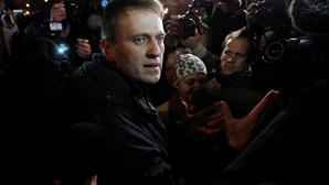 Segundo jornalista russo detido por participar em vídeos para a equipa de Navalny
