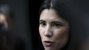 Mariana Mortágua acusa direita de não ter qualquer projeto de estabilidade 