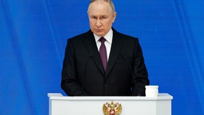 Putin saúda "retorno à pátria" de territórios ocupados na Ucrânia 