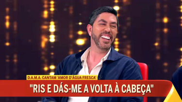 Comentadores do ‘Noite das Estrelas’ reagem à versão da música ‘Amor d’Água Fresca’ dos  ‘D.A.M.A.’ 
