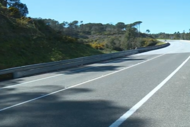 Homem de 37 anos despista-se de mota e morre atropelado pela mulher em Ourém