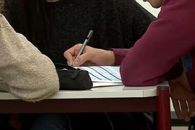 Fim do 2.º ciclo é prioridade dos peritos em educação