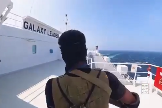 Houthis reivindicam ataque a dois navios norte-americanos no Golfo de Aden