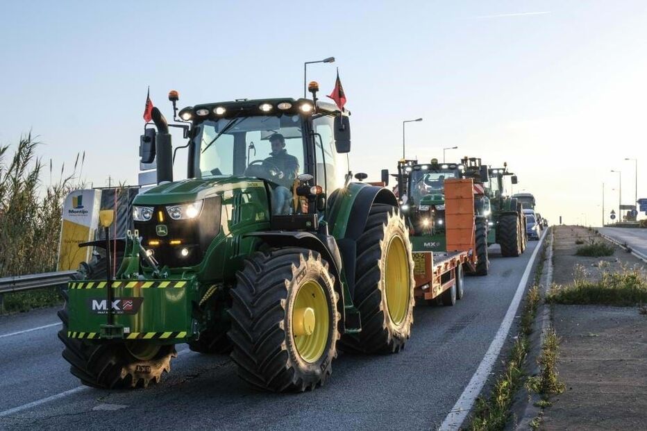 Constrangimentos na circulação na IC32 devido ao protesto de agricultores nas zonas de Alcochete, Montijo e Moita