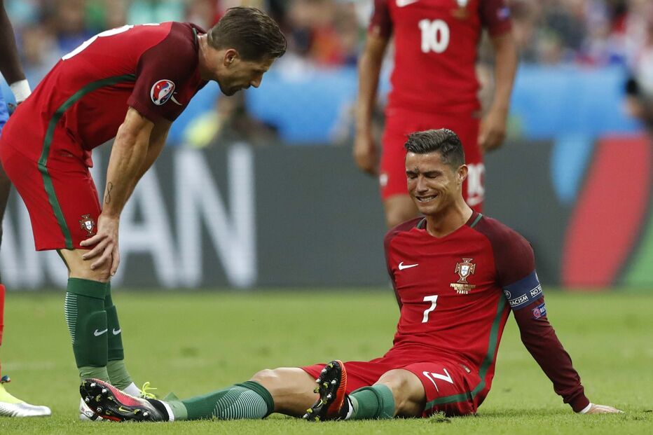 A final do Euro 2016 foi um dos momentos mais marcantes, até agora, da carreira de Cristiano Ronaldo. Começou com desilusão, quando o português saiu lesionado, mas acabaria em glória