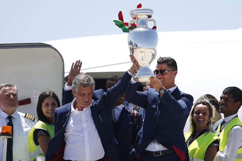 Cristiano Ronaldo conseguiu trazer para Portugal o primeiro troféu da seleção