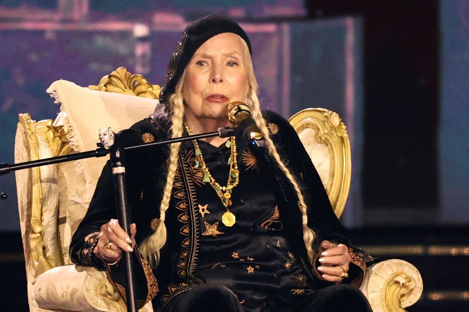 Joni Mitchell atuou aos 80 anos