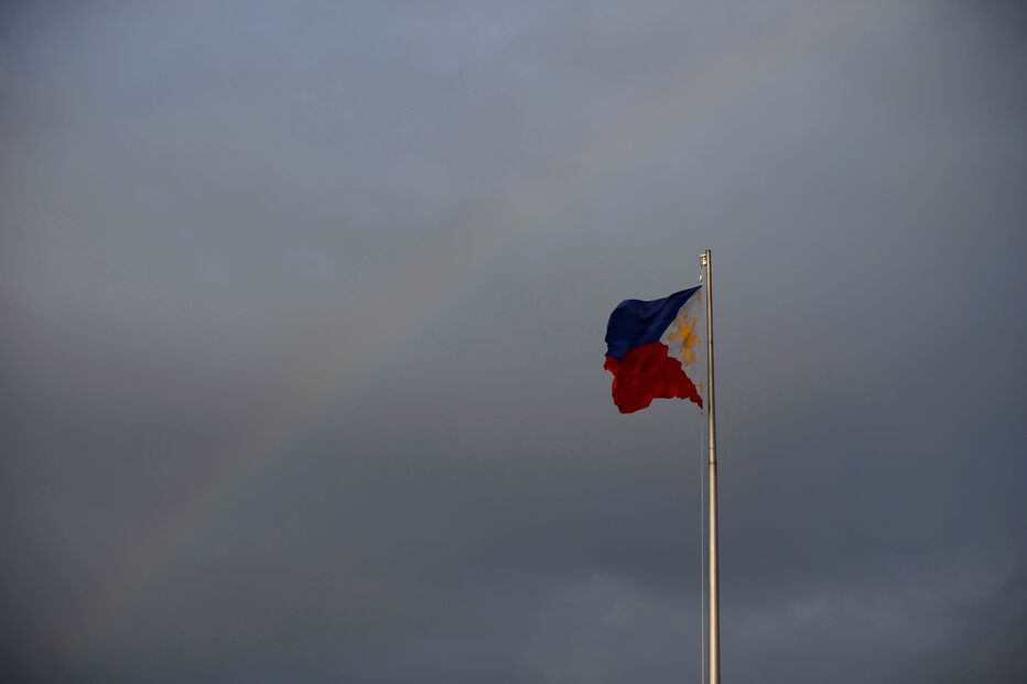 55 pessoas morreram  num deslizamento de terra nas Filipinas