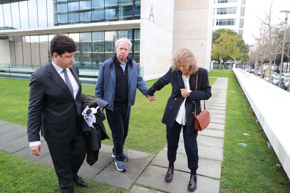 Ricardo Salgado à saída do tribunal
