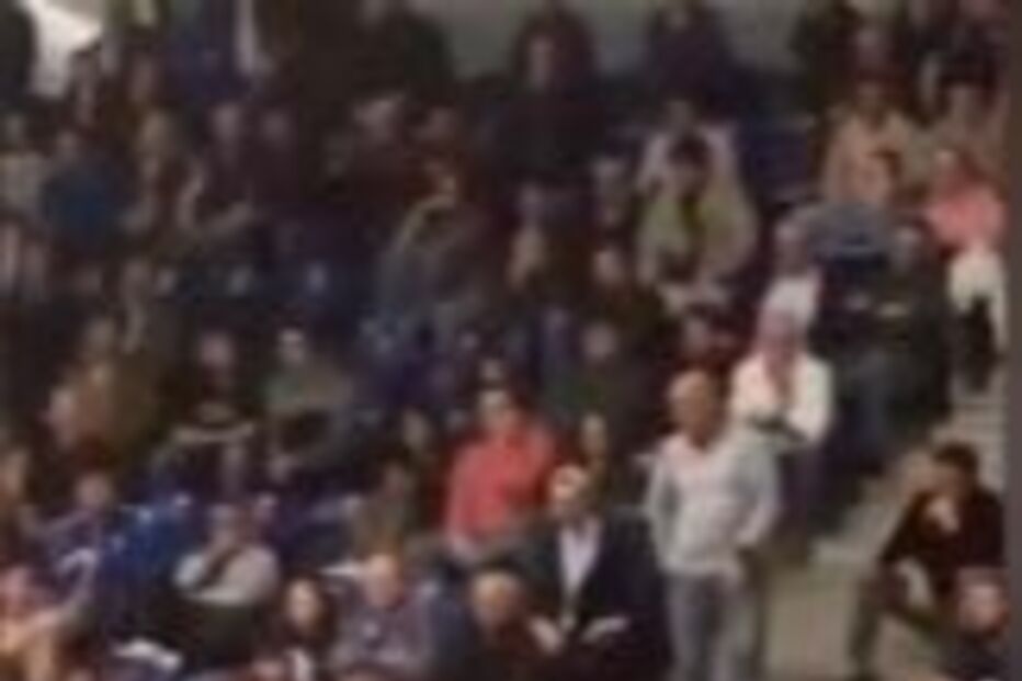 Câmara de videovigilância foi desviada antes de ocorrerem as agressões e o arremesso de objetos durante assembleia geral do FC Porto