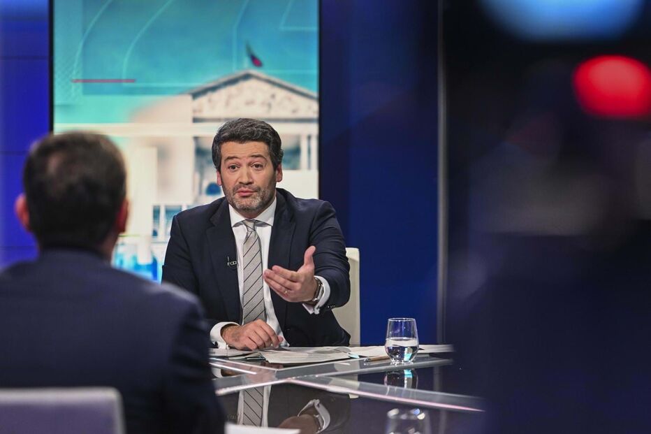 Debate entre Luís Montenegro e André Ventura