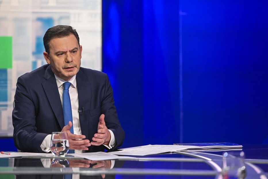 Debate entre Luís Montenegro e André Ventura