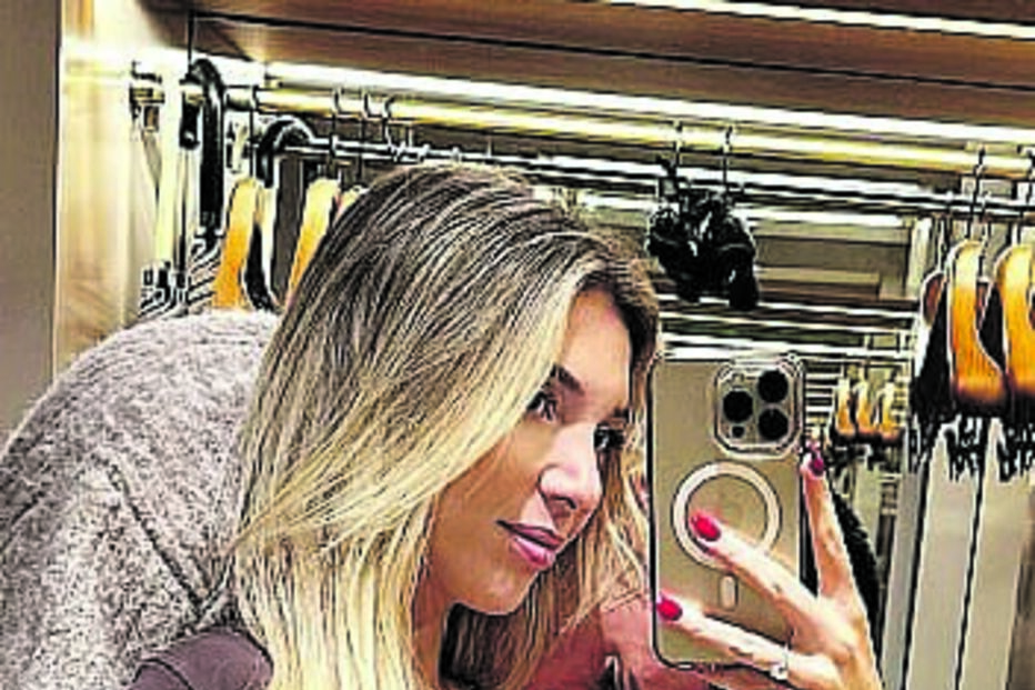 João Cancelo e Daniela Machado 