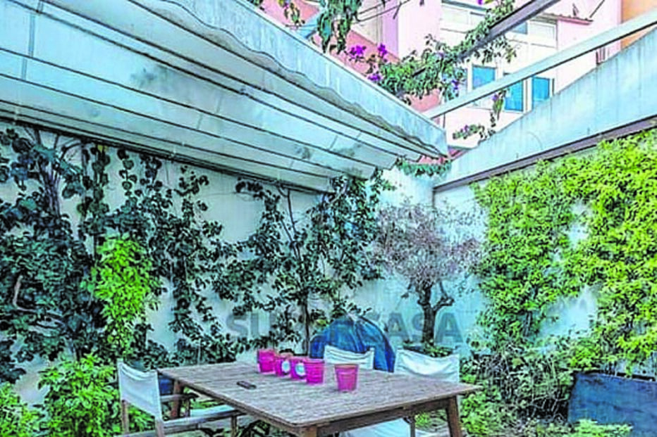 Alguns pormenores das divisões da luxuosa moradia de Kelly Bailey e Lourenço Ortigão