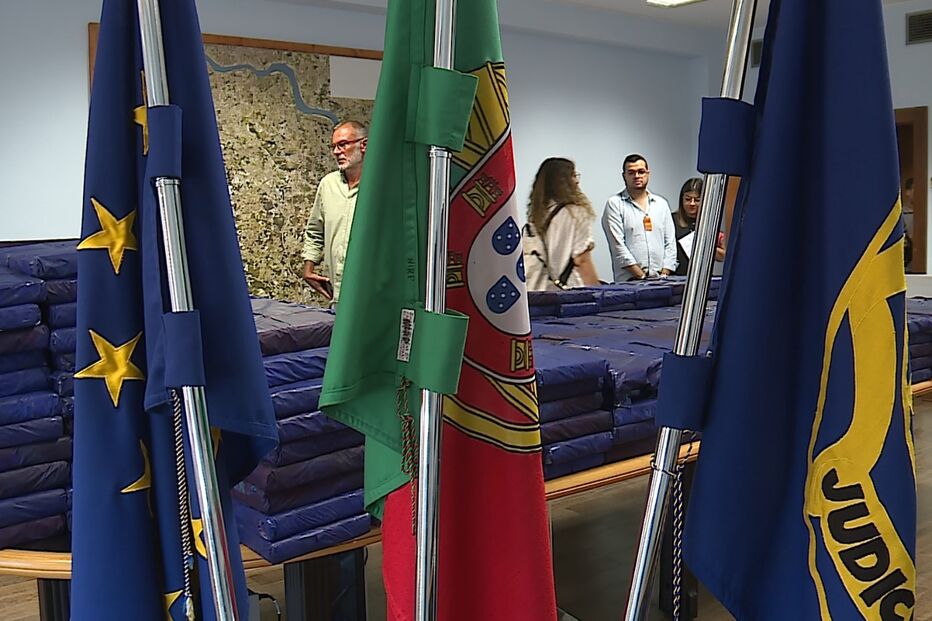 Droga apreendida pela PJ estava envolvida em papel químico azul e era proveniente do Brasil, de onde veio por via marítima