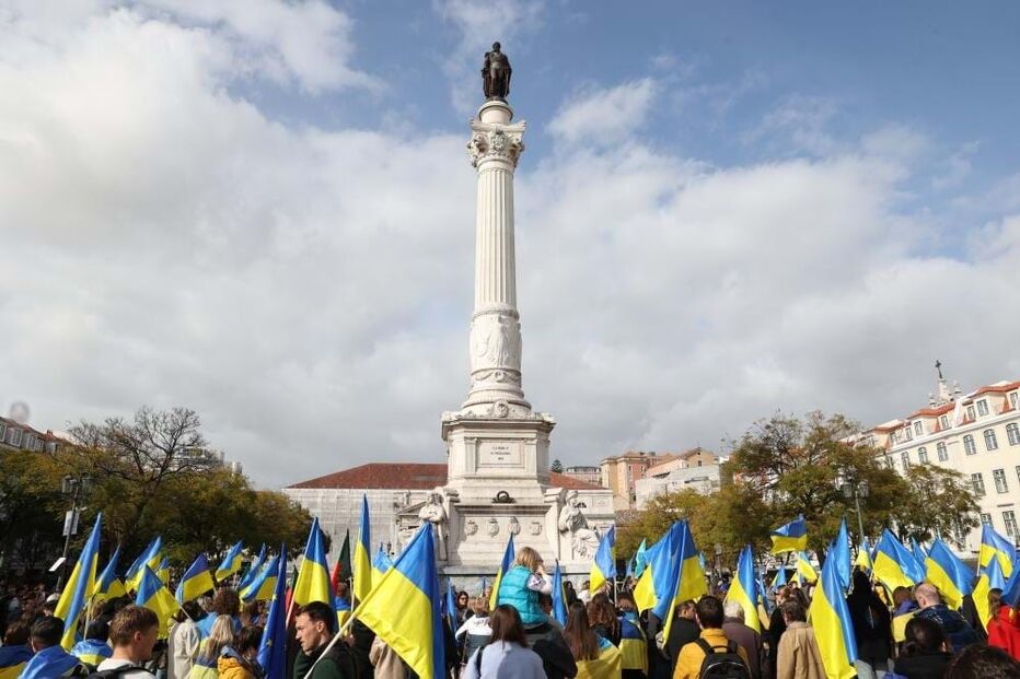 As imagens da manifestação de apoio à Ucrânia em Lisboa