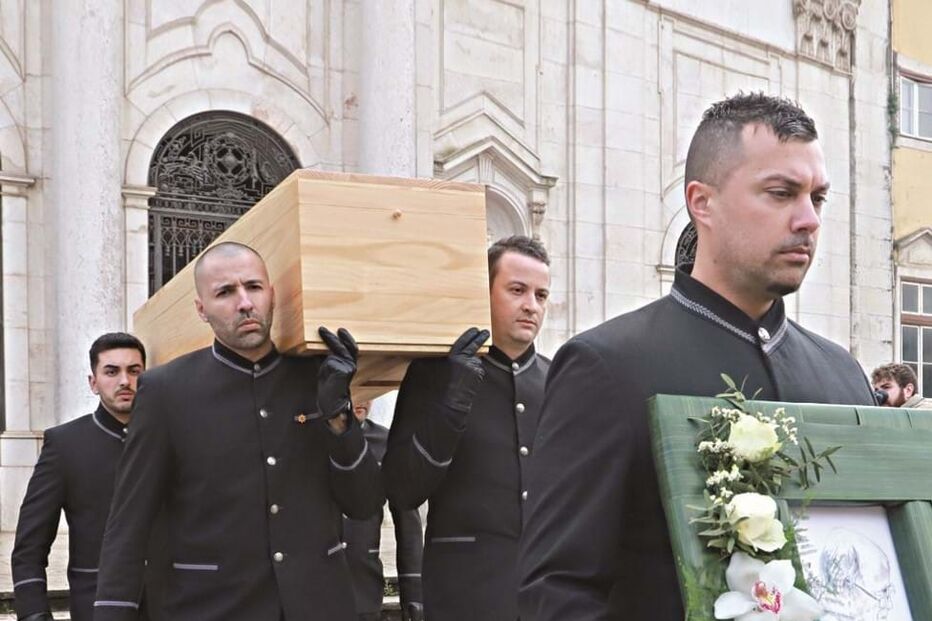 Funeral do antigo selecionador nacional e treinador do FC Porto e Benfica