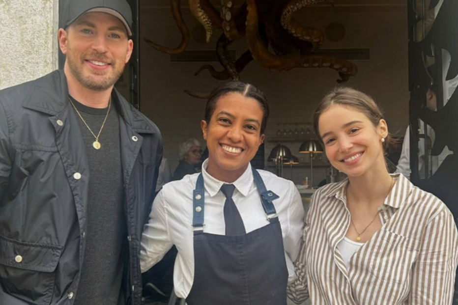 Chris Evans e Alba Baptista