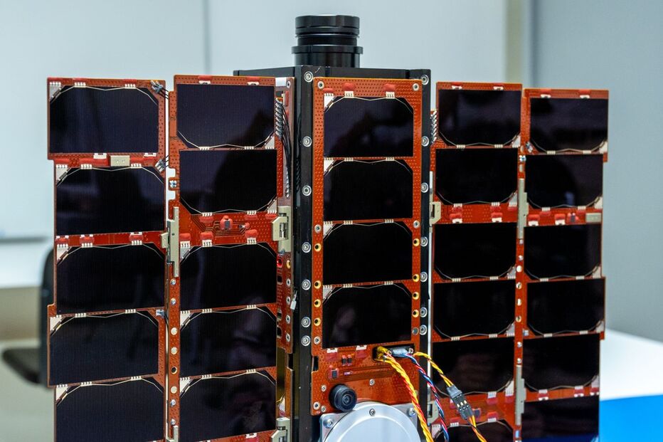 Satélite ‘Aeros’ 