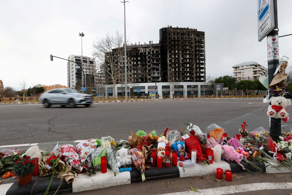 Homenagem após incêndio no maior edifício de Valência