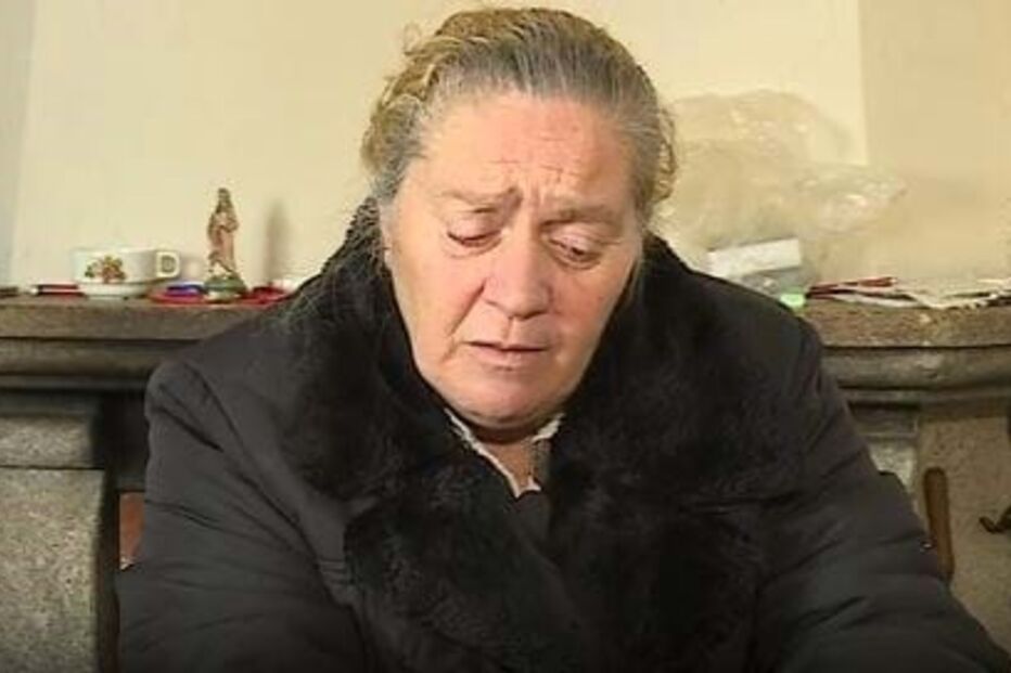 O desespero de famílias destroçadas à procura de respostas num crime macabro