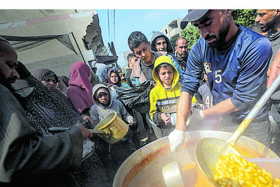 As crianças palestinianas são as que mais sofrem com o conflito entre Israel e o Hamas. Já pouco ou nada têm para comer 