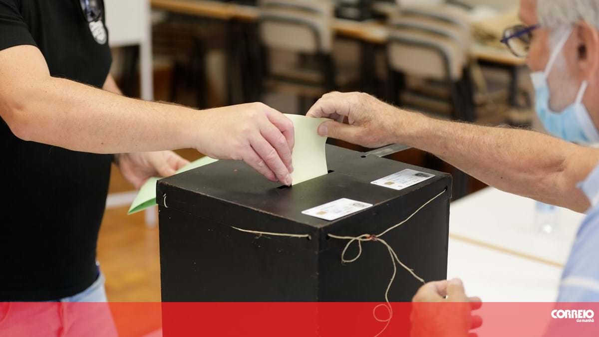 Mais de 254 mil eleitores escolhem hoje novo parlamento regional – Política