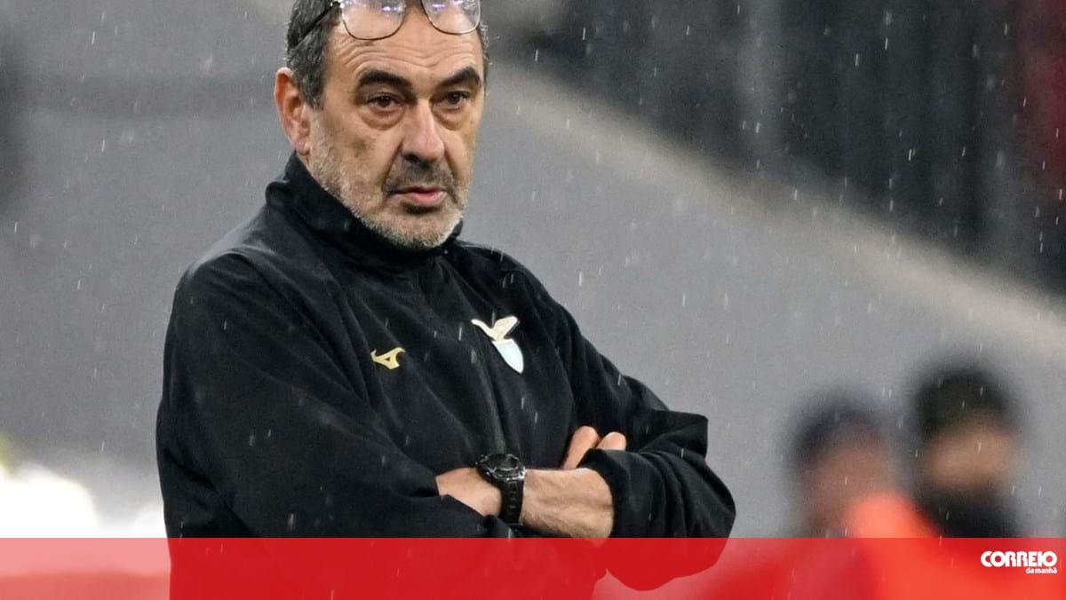 Treinador Maurizio Sarri apresenta a demissão da Lazio