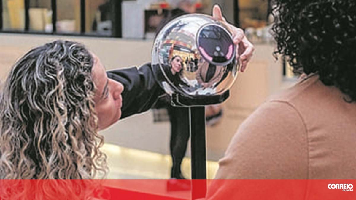 Especialistas avisam para risco de vender foto da íris