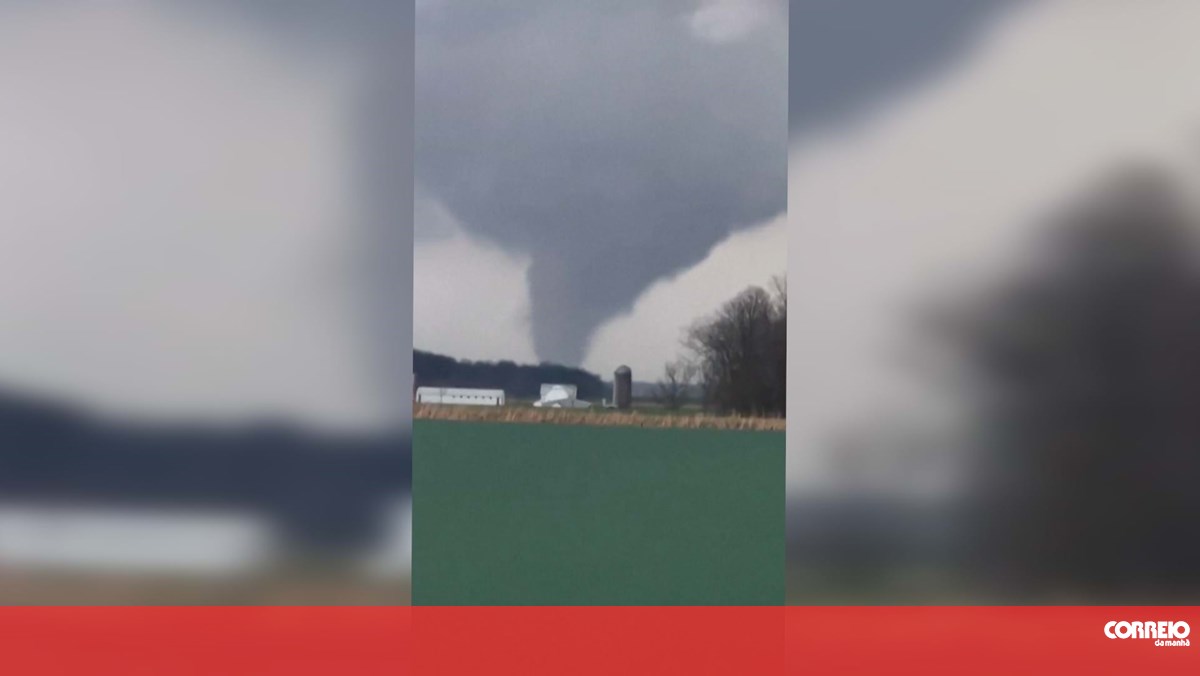 Tornado de grandes dimensões atinge o estado norte-americano do Ohio