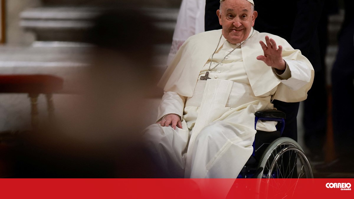 Papa quer gays acolhidos pela Igreja mas longe dos seminários – Sociedade