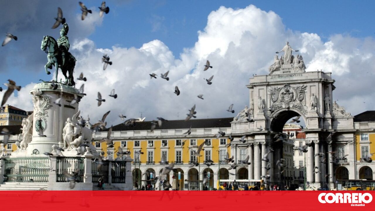 Alarming Study Reveals Nearly Half of Lisbon's Street Food Fails Microbiological Quality Standards
