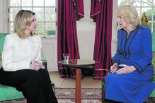 Camila Parker Bowles com Olena Zelenska, primeira-dama da Ucrânia