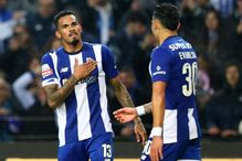 Galeno marcou os dois primeiros golos no clássico entre FC Porto e Benfica