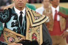 Cayetano Rivera junta-se à 'ex' para parabenizar filho