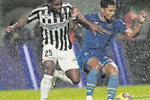  Lucas Ventura e Namaso, protagonistas de um duelo à chuva