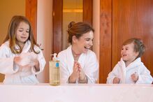 Mafalda Sampaio com os filhos Madalena e Francisco