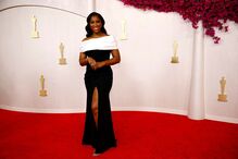 Janine Rubenstein posa na passadeira vermelha dos Óscares