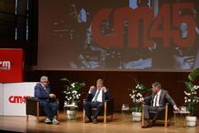 Diretor-adjunto do CM, Alfredo Leite, o físico Carlos Fiolhais e Reginaldo Almeida