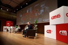 Painel composto por jornalistas