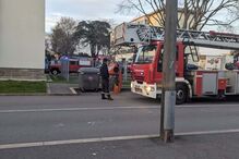 Bombeiros chamados a incêndio num quarto no Porto