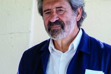 Joaquim Furtado leu o comunicado do MFA às 4h26