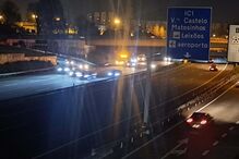 Motociclista morre atropelado por autocarro no Porto